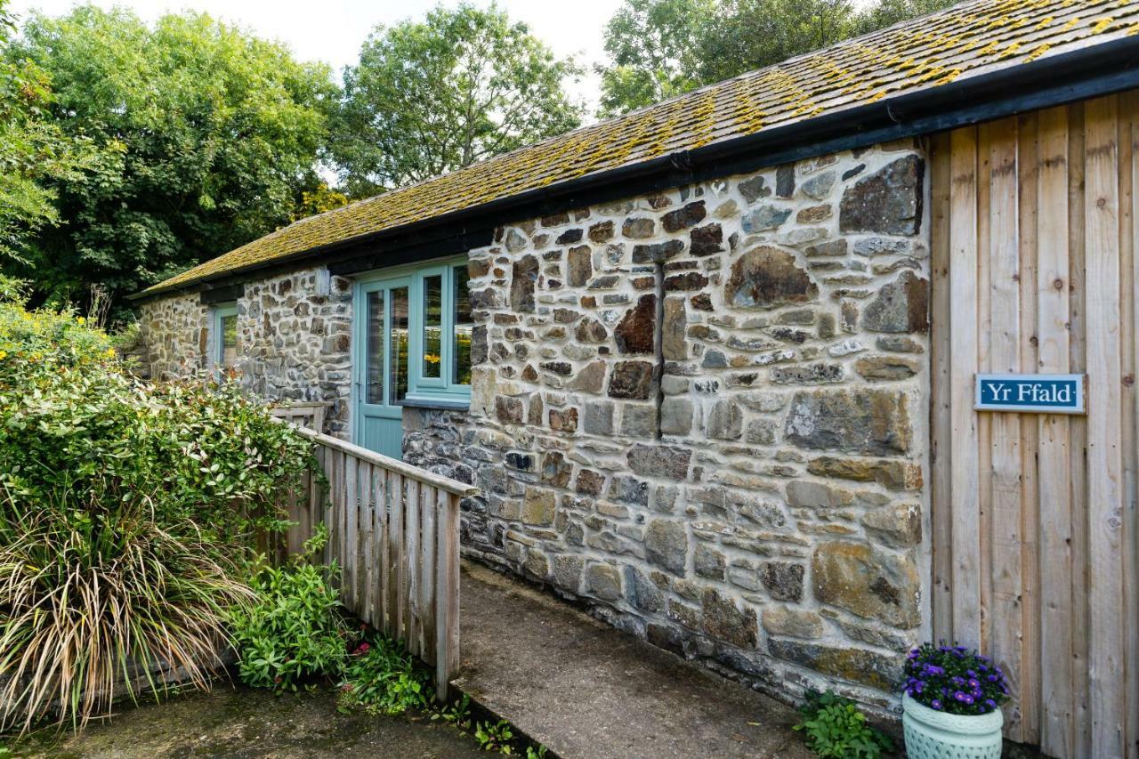 Cwm Connell Coastal Cottages Moylgrove Exterior photo